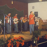2004 Begleitung des Sängers Georgio Cevolani in Gross-Zimmern